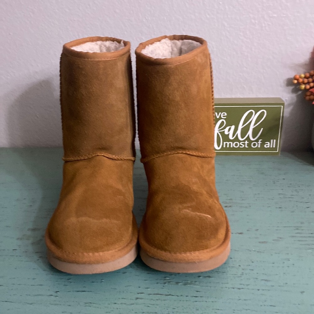 are koolaburra real uggs